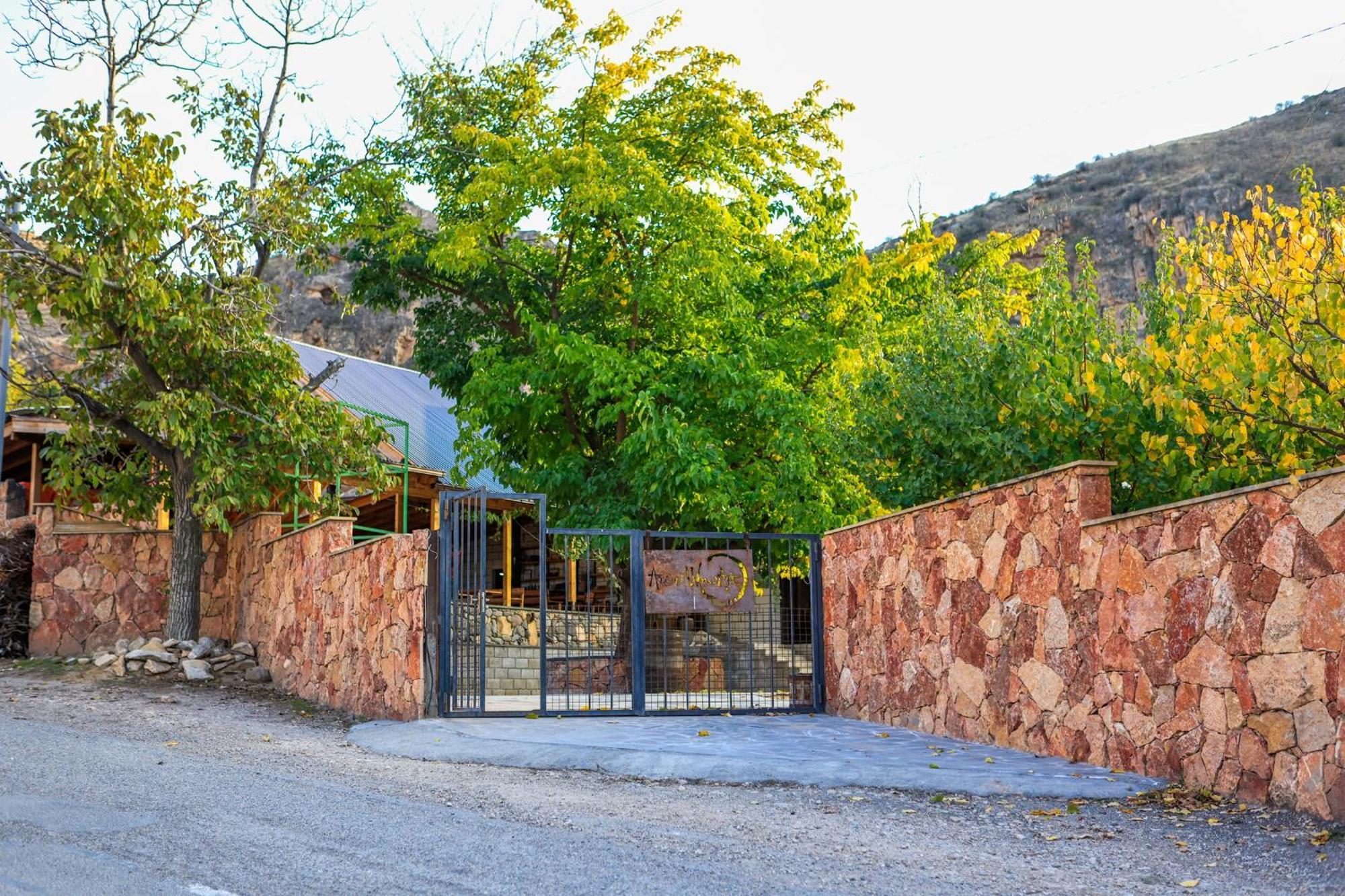 Areni Wine Art Bed and Breakfast Exteriör bild